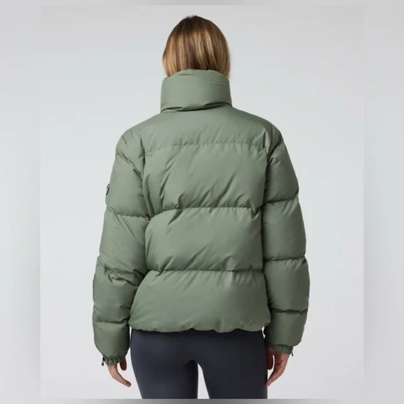 Vuori Hillside Down Jacket Sz. Small with tags - Picture 4 of 4